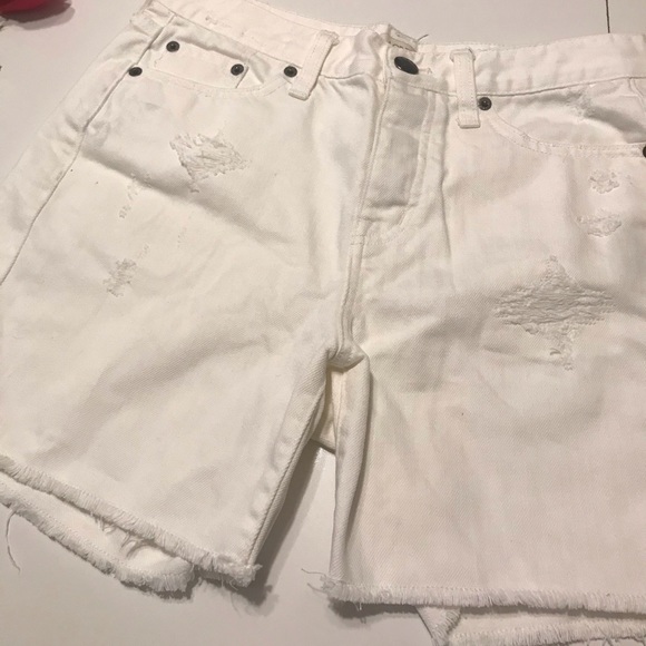 J. Crew Distressed White Shorts Men's 26 - Picture 2 of 4